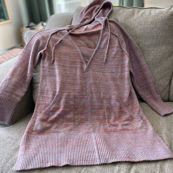 Daily Practice by Anthropologie - Hooded Ombré Pink Oversized Sweater - Small - Picture 7 of 11